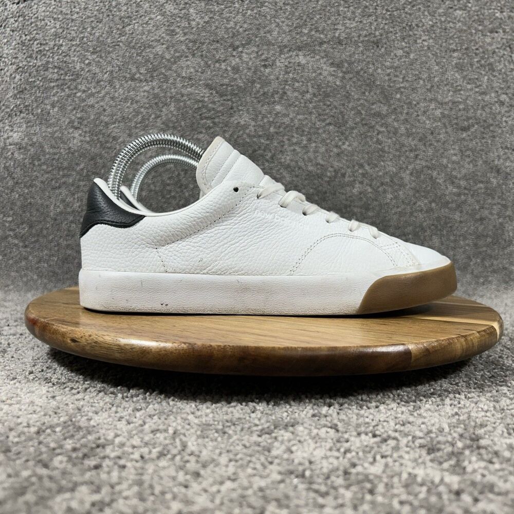 New Balance 210 CT210PWL Men's Size 6 White Leather Casual Athletic Shoes Used
